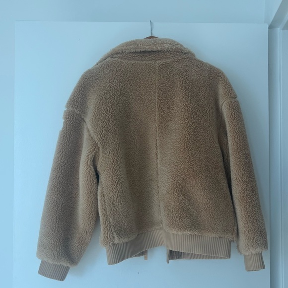 Alo Sherpa Jacket - Tan - Picture 4 of 4